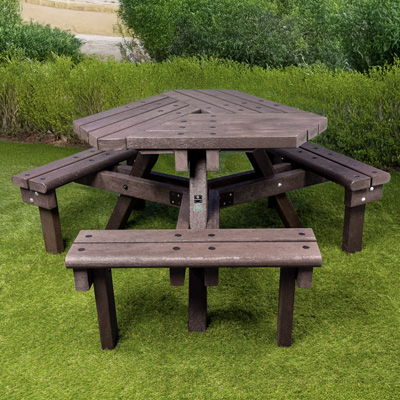 Waddington&trade; Picnic Table 6 Seats & Wheelchair Accessible
